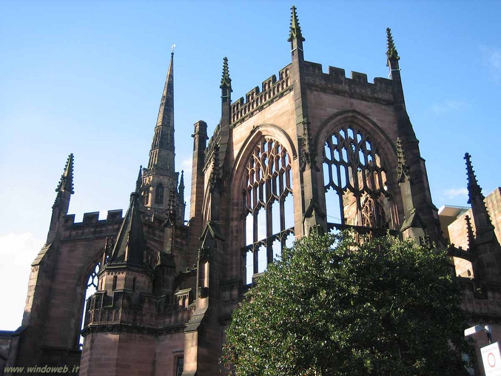 foto_inghilterra_001_Coventry_Cathedral_Ruins